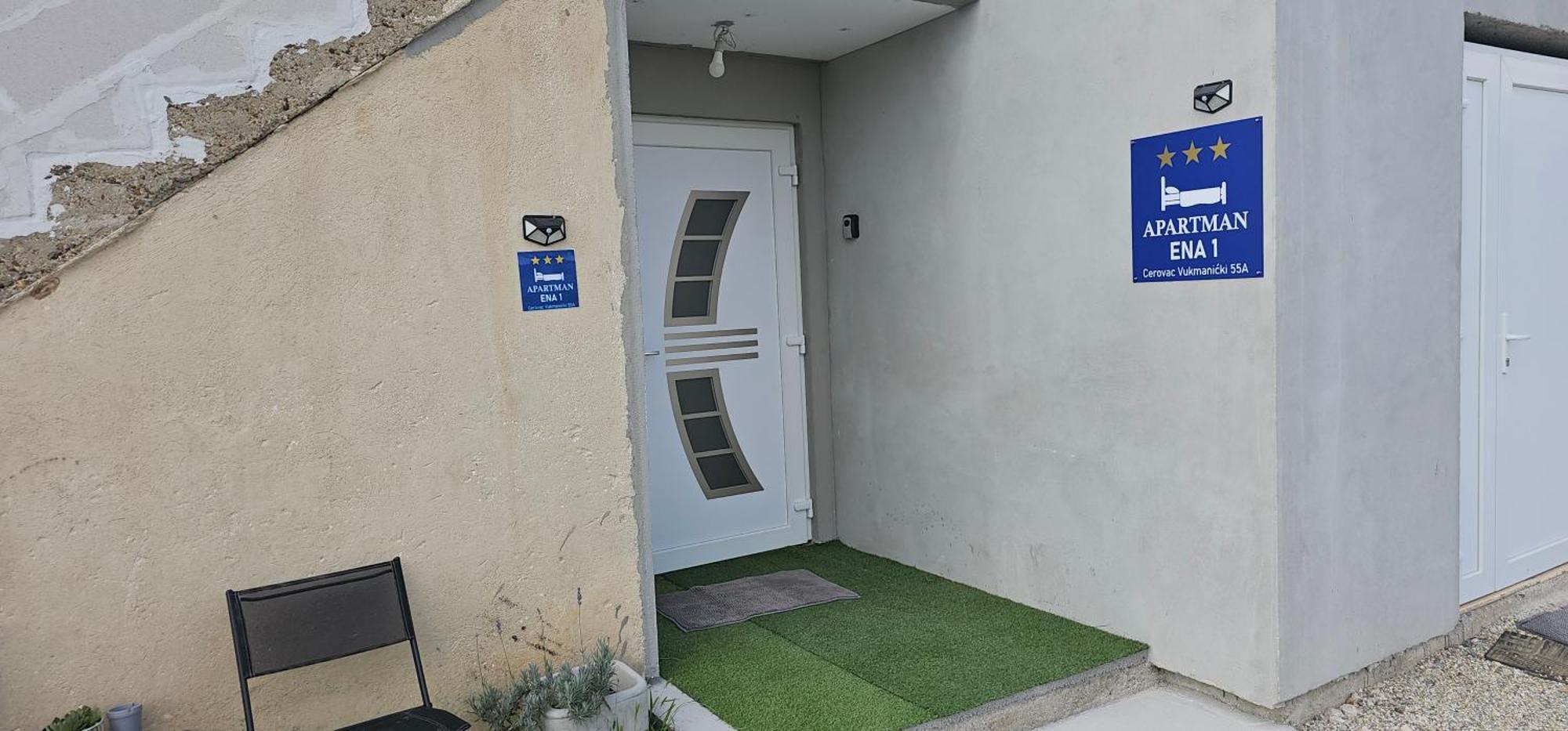 Apartmán Ena1 & Ena2 -Big Free Parking Karlovac Exteriér fotografie