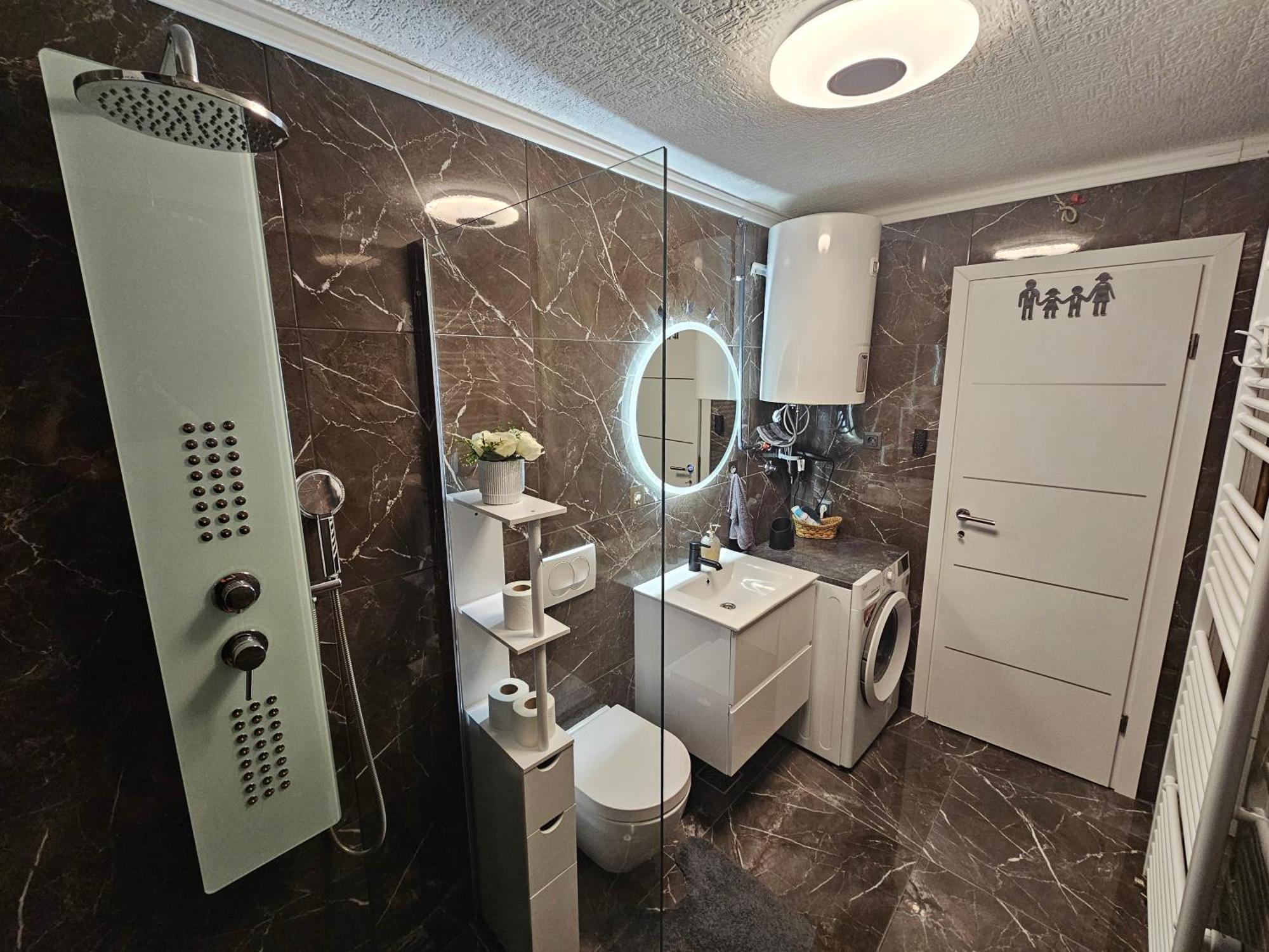 Apartmán Ena1 & Ena2 -Big Free Parking Karlovac Exteriér fotografie