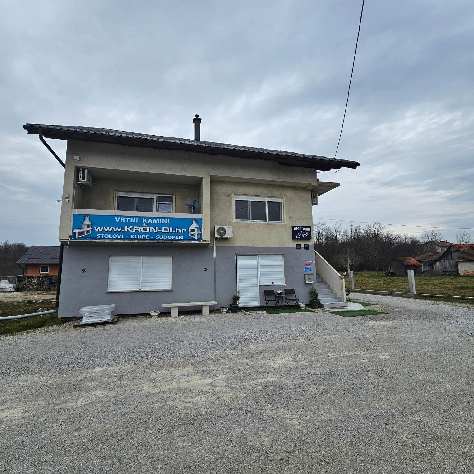 Apartmán Ena1 & Ena2 -Big Free Parking Karlovac Exteriér fotografie