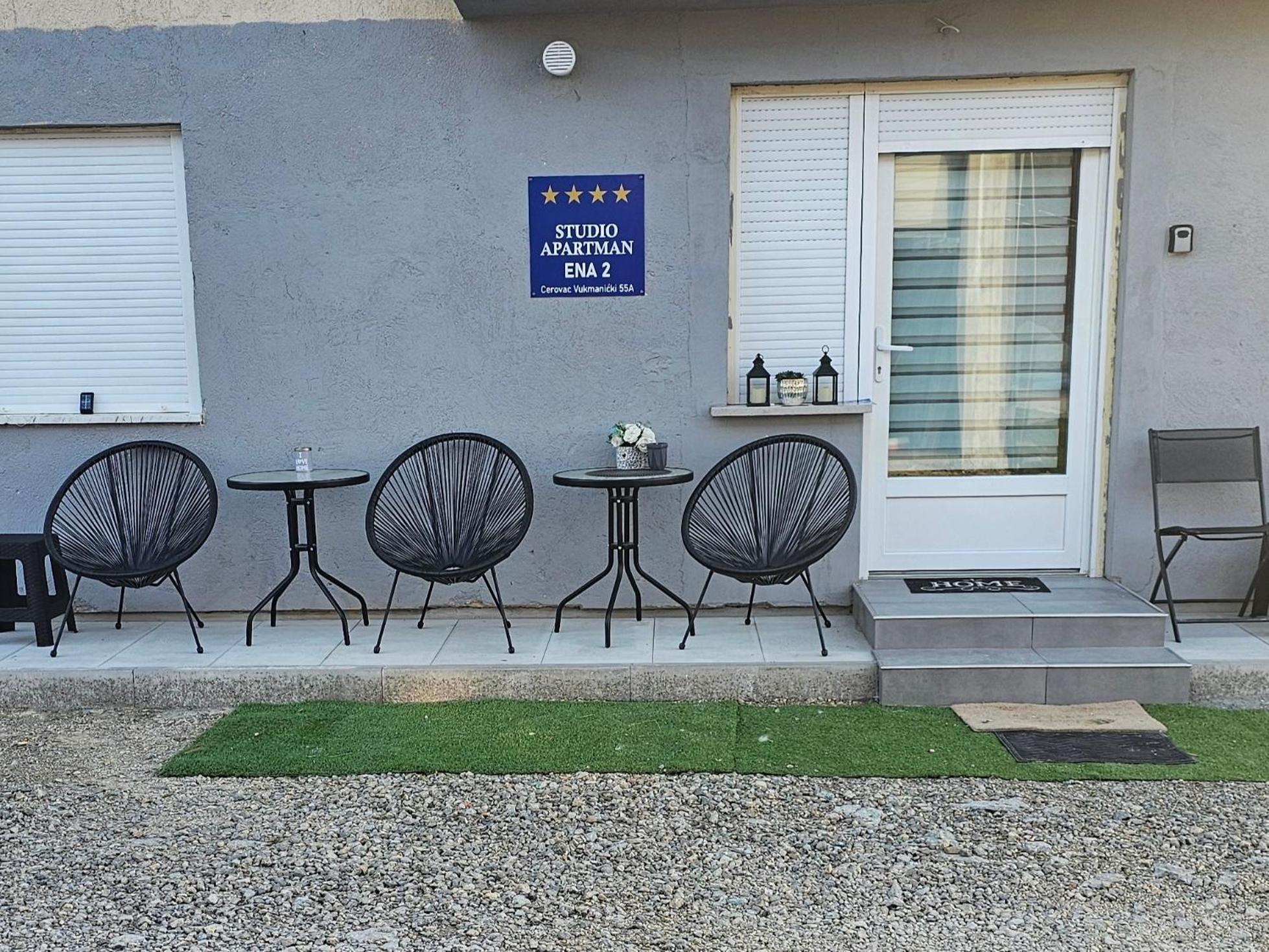 Apartmán Ena1 & Ena2 -Big Free Parking Karlovac Exteriér fotografie