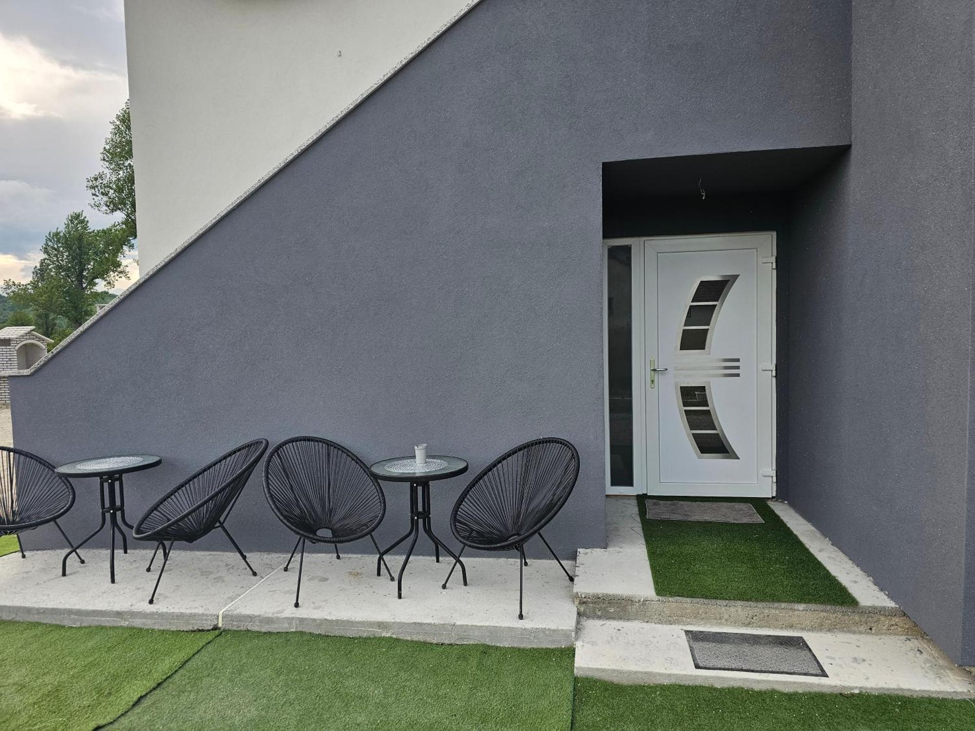 Apartmán Ena1 & Ena2 -Big Free Parking Karlovac Exteriér fotografie
